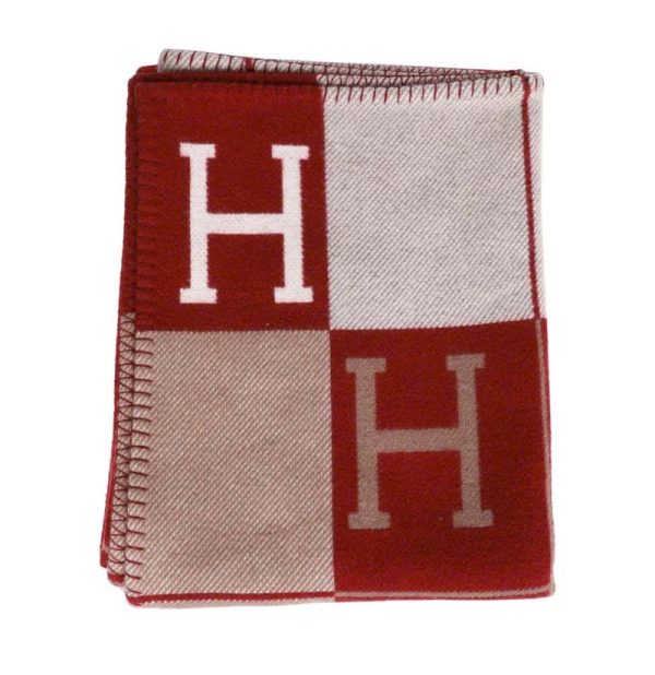Hermès Classic Avalon Ecru and Rouge Blanket